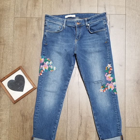 COPY - Pilcro Floral Embroidered Boyfriend Slim Jeans 29 - Picture 2 of 5